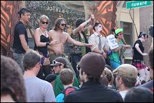 2009howweird_(18)