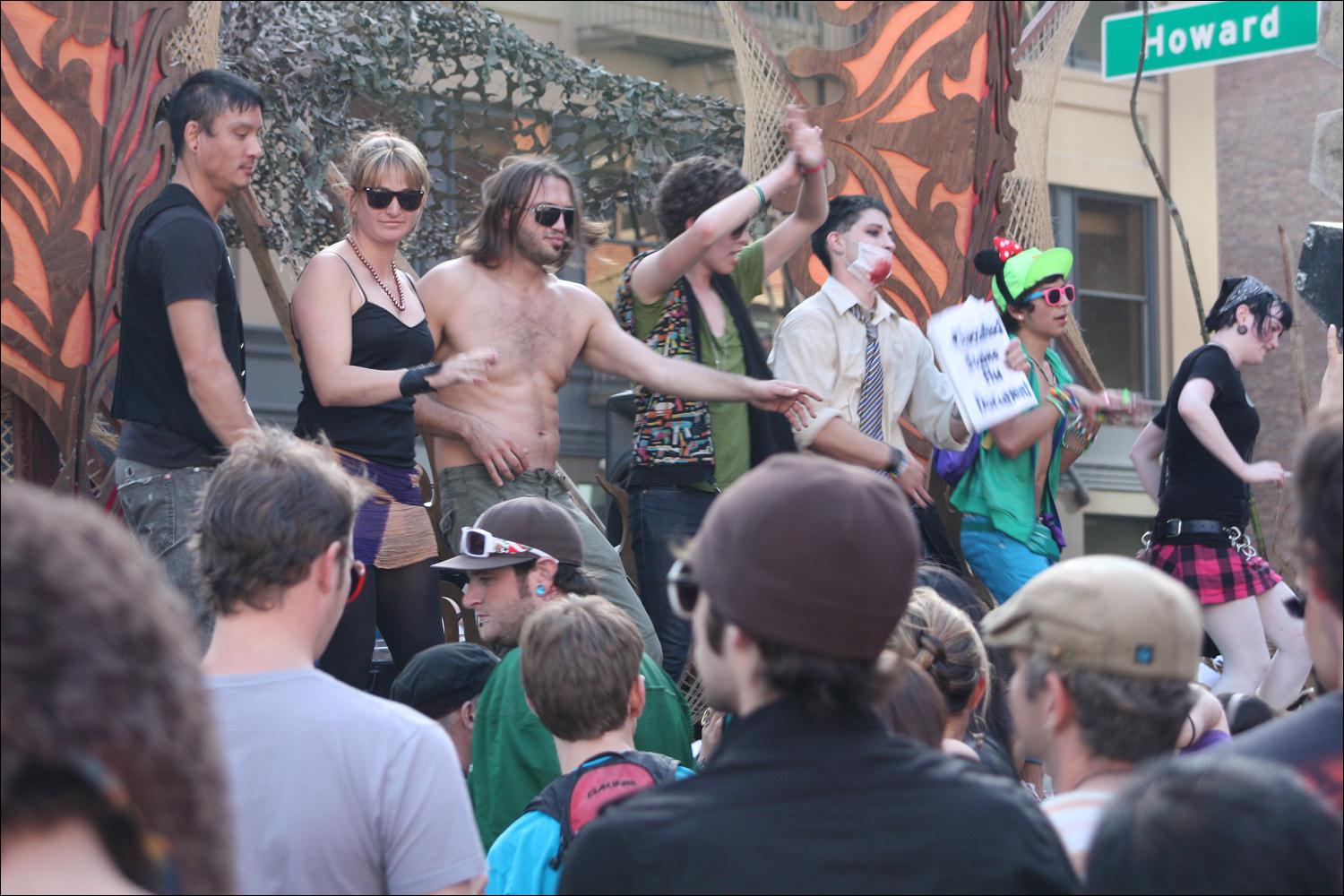 2009howweird_(18).jpg
