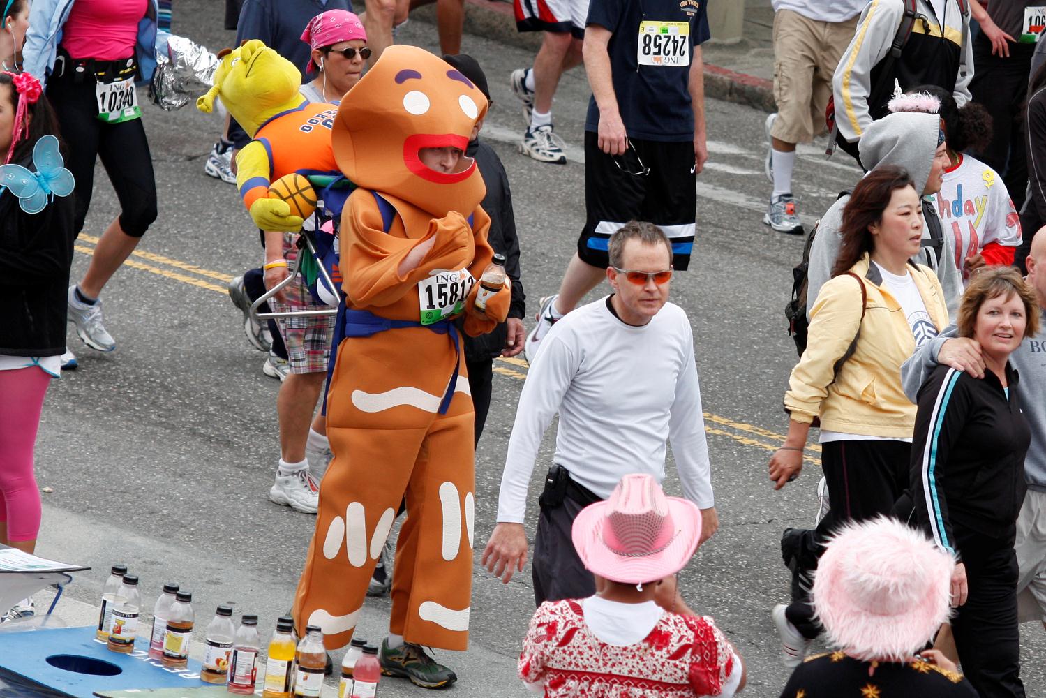 2010_san_francisco_bay_to_breakers_022.jpg