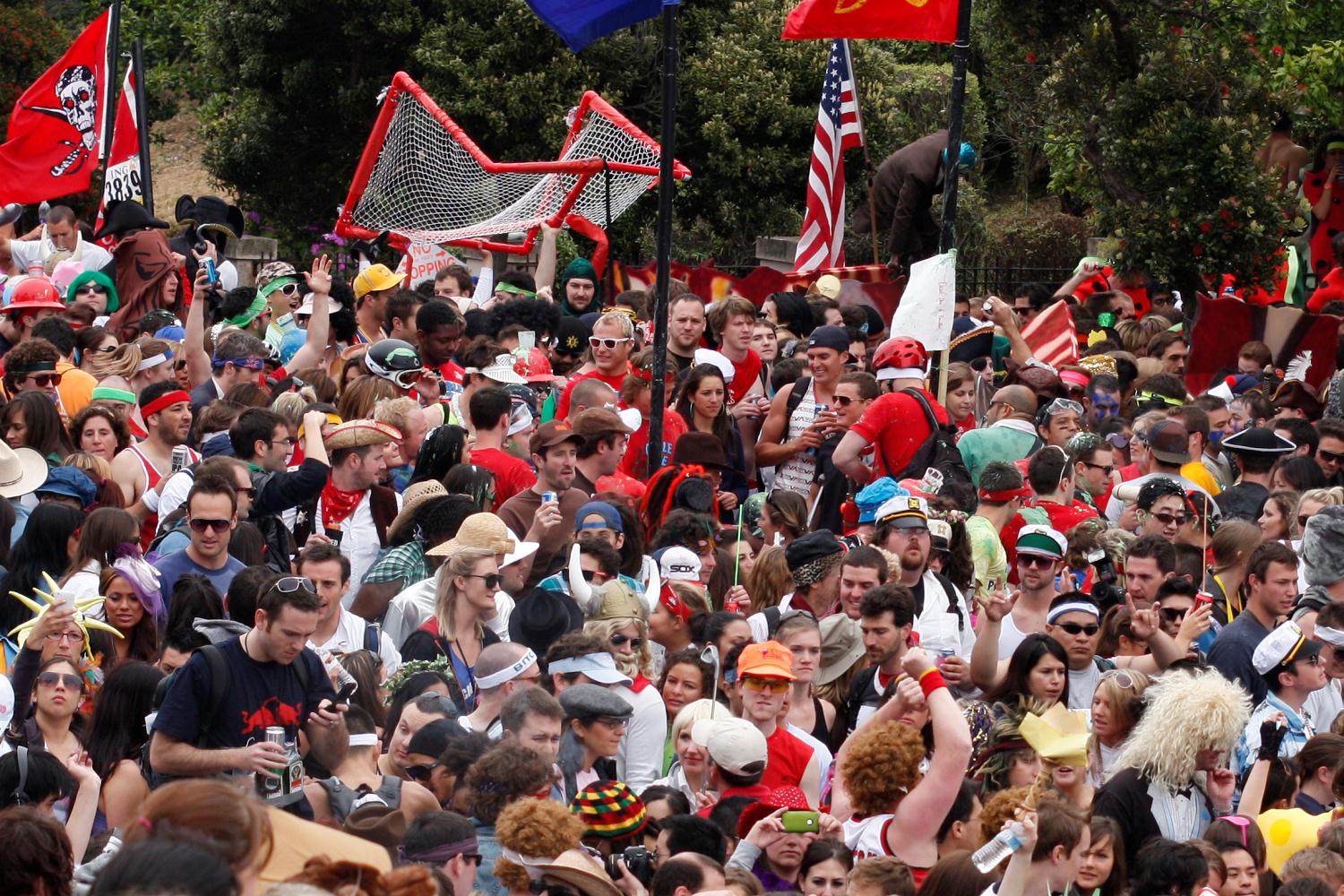 2010_san_francisco_bay_to_breakers_112.jpg