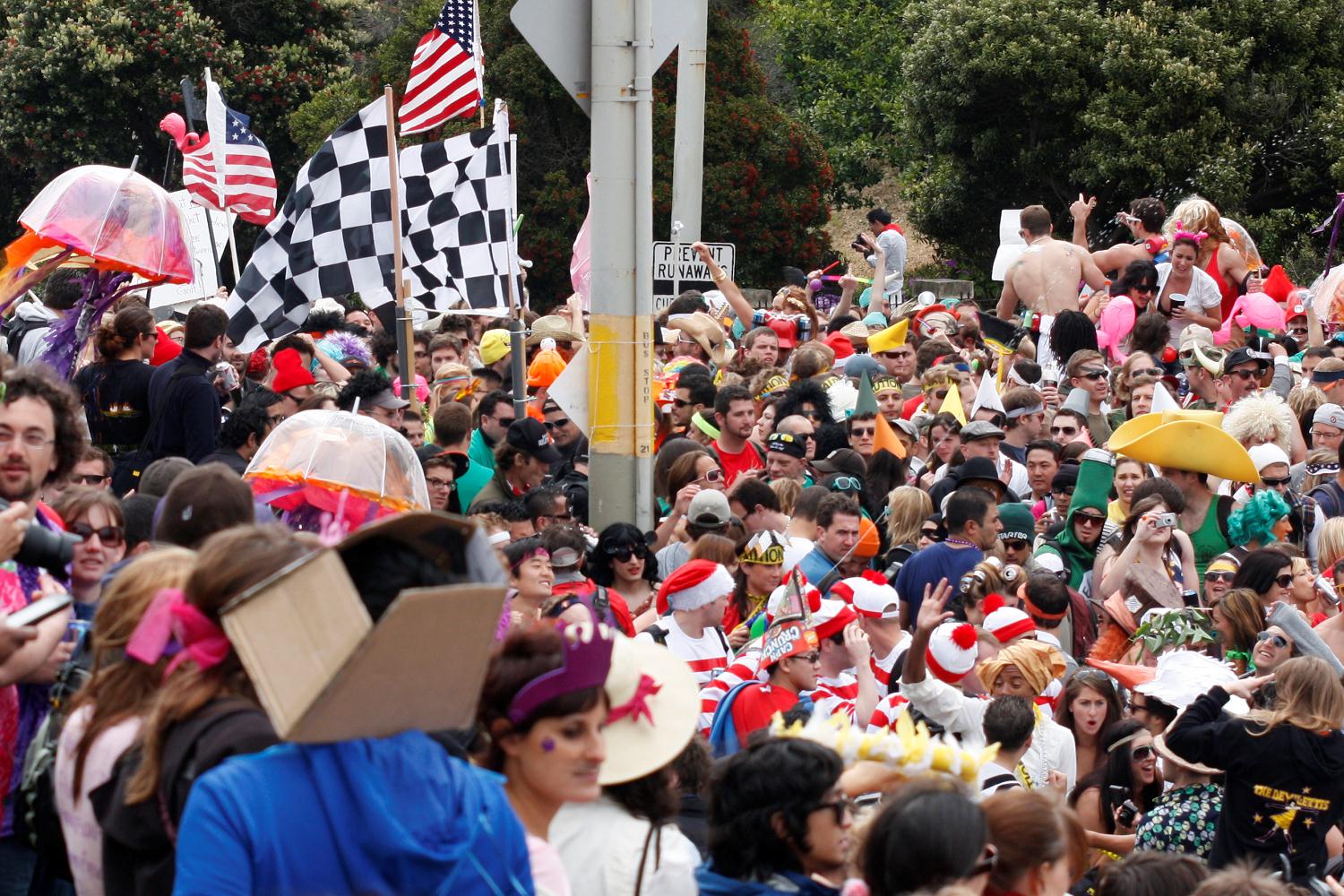 2010_san_francisco_bay_to_breakers_118.jpg