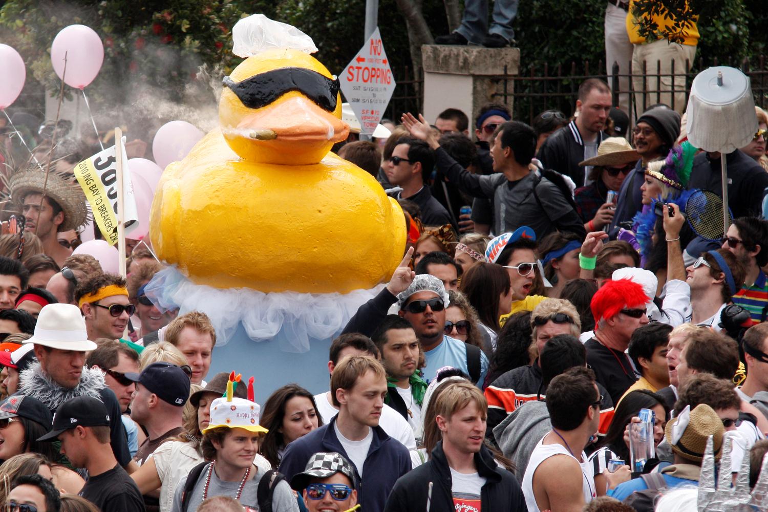 2010_san_francisco_bay_to_breakers_134.jpg