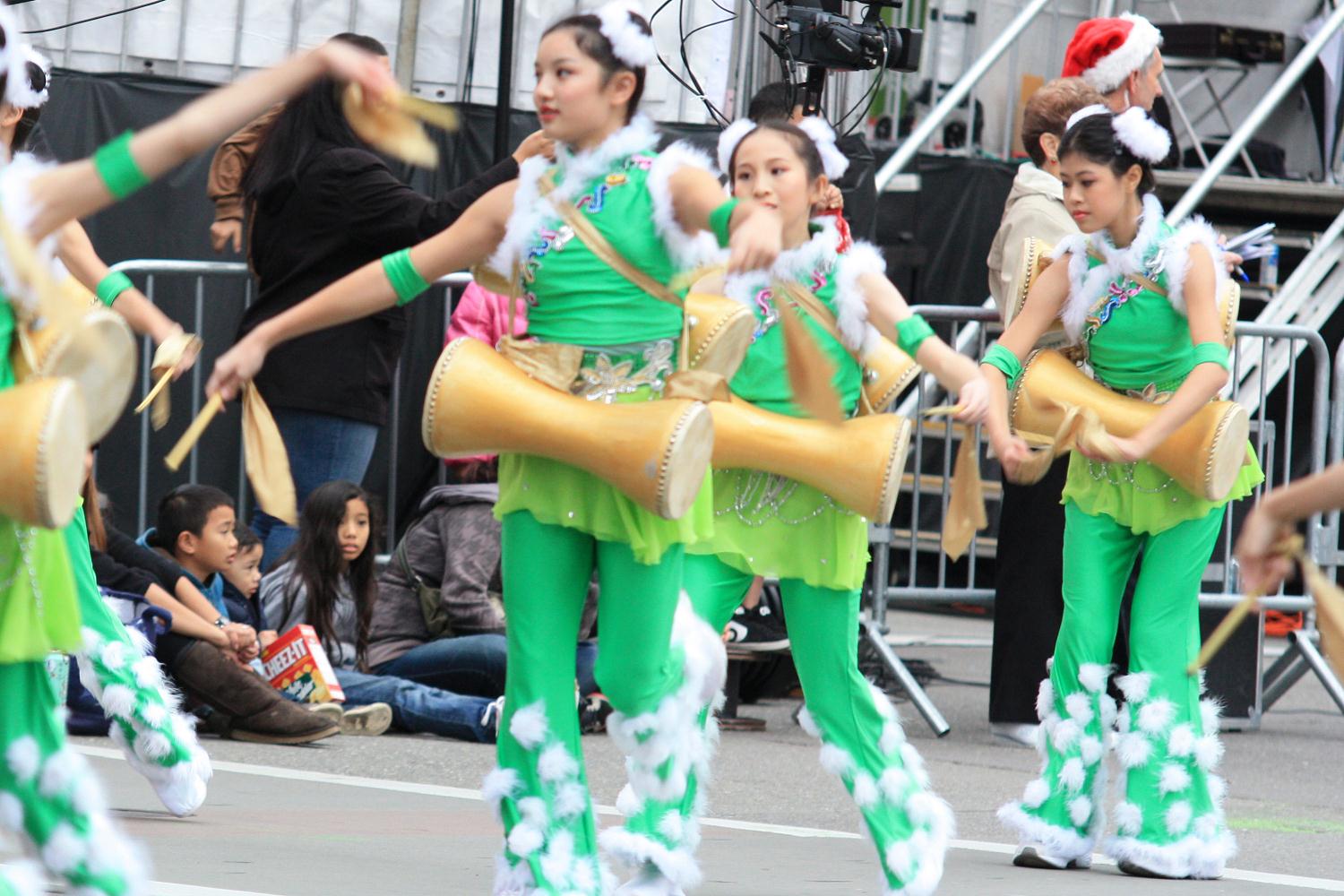 2010_comcast_holiday_parade_035.jpg