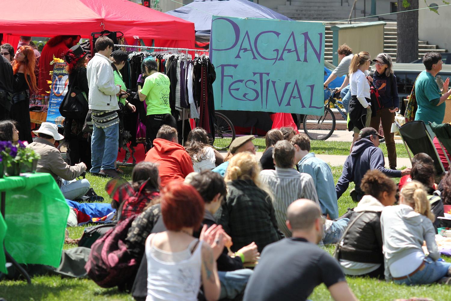 2011_pagan_032.jpg